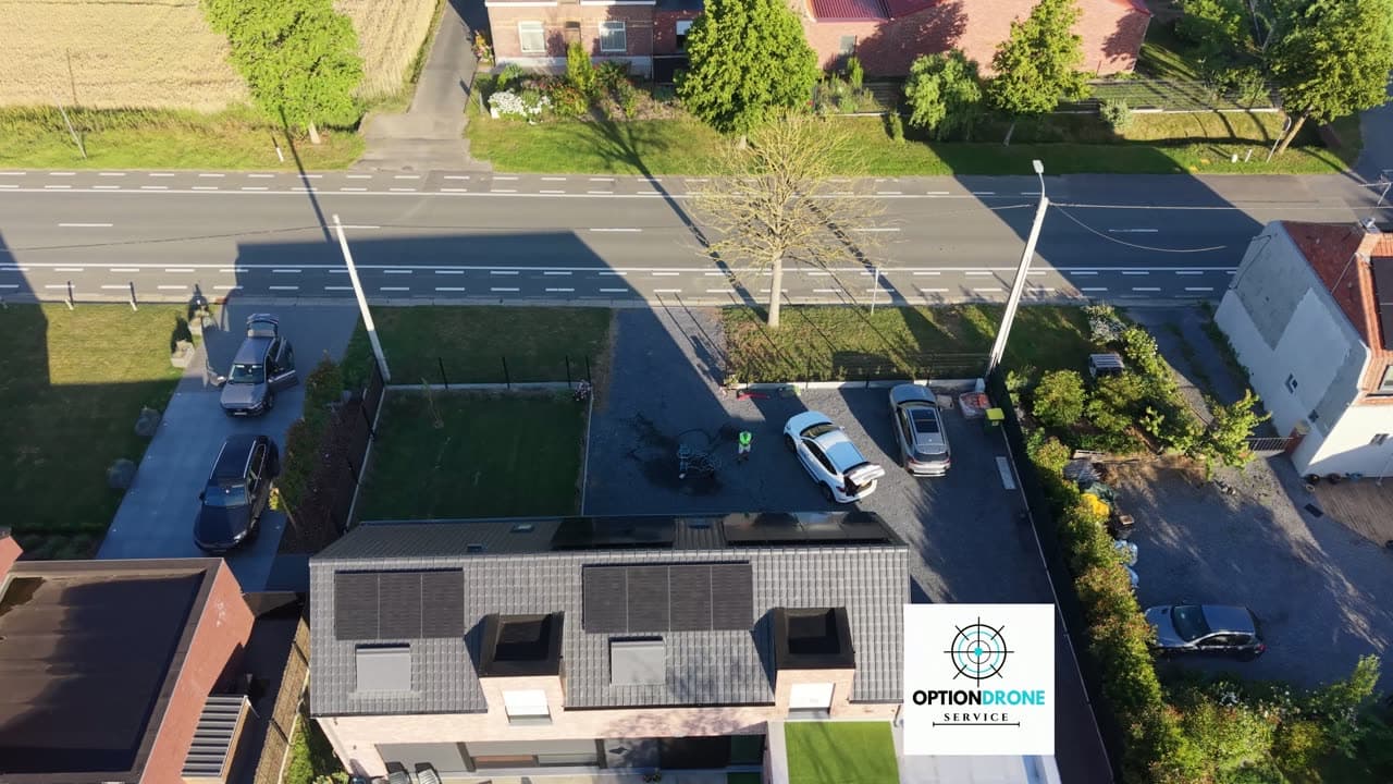 Maison individuelle en vue aérienne pour une annonce immobilière